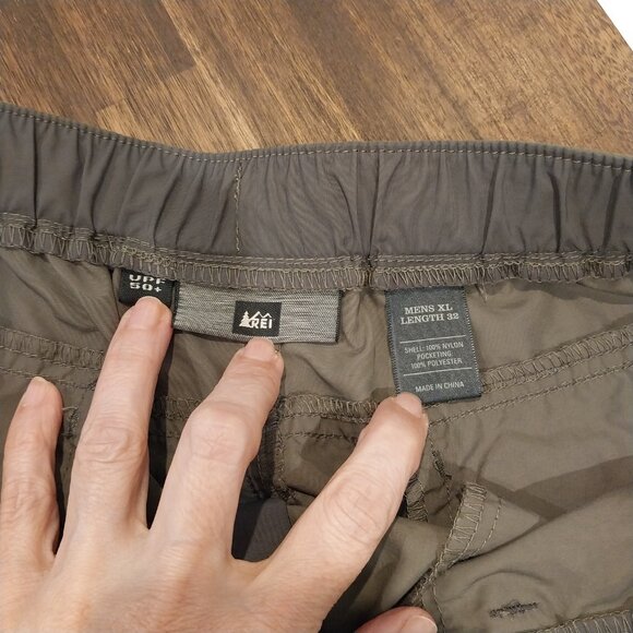 REI Convertible Pants Shorts Mens XL Green Zip Off Nylon Cargo Hiking W35 L31 - Picture 13 of 15